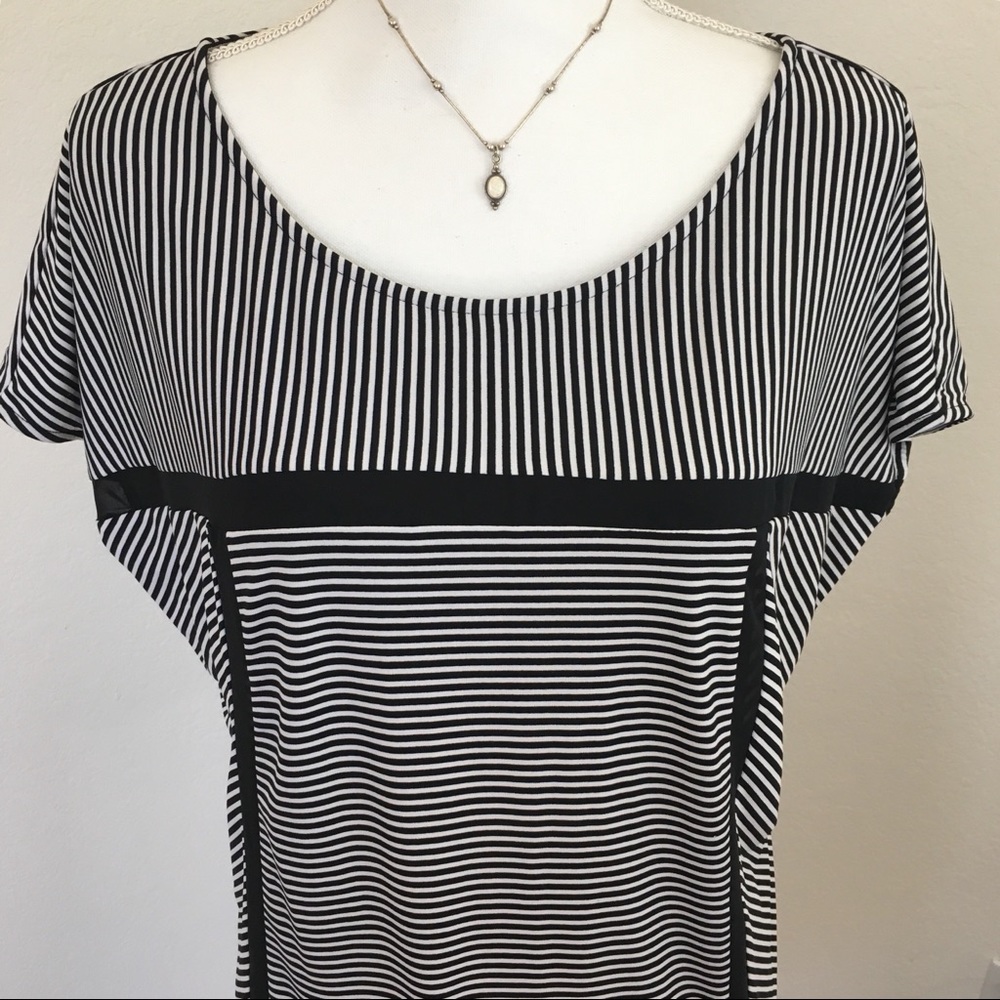 Black and White Striped Scoop Neck Top